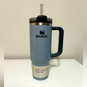 Stanley Silver Tumbler with Handle 30 ounce